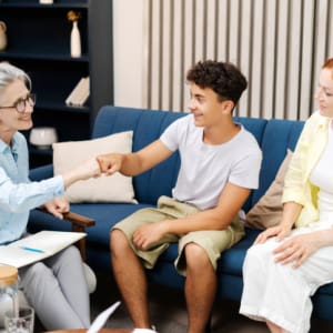 1.5 CE Hours <b style="color:#ff0000;">"Lunch & Learn"</b> – Introduction to Family Therapy <sm><br><b>DATE:</b> Tuesday, January 27, 2026 </sm><sm><br><b>TIME:</b> 12:00 pm - 1:30 pm EST</sm>