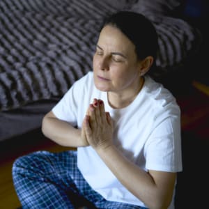 2 CE Hours - <b style="color:#ff0000;">"Finally Friday" Special Pricing </b> Introduction to Sensorimotor Psychotherapy: A Somatic Approach to Trauma <sm><br><b>DATE:</b> Friday, November 13, 2026 </sm><sm><br><b>TIME:</b> 10:00 am - 12:00 pm EST>